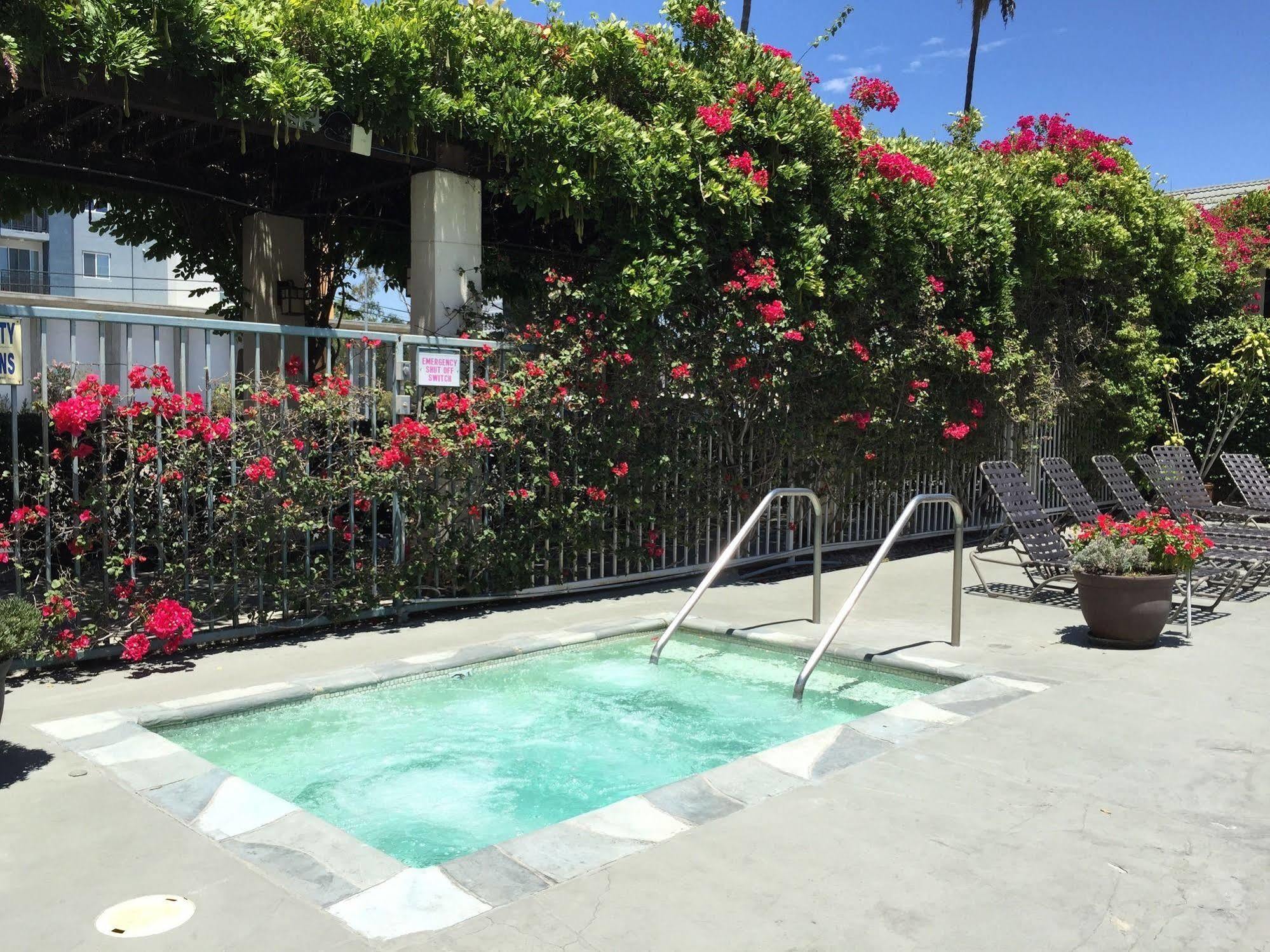 Mikado Hotel Los Angeles Exterior photo