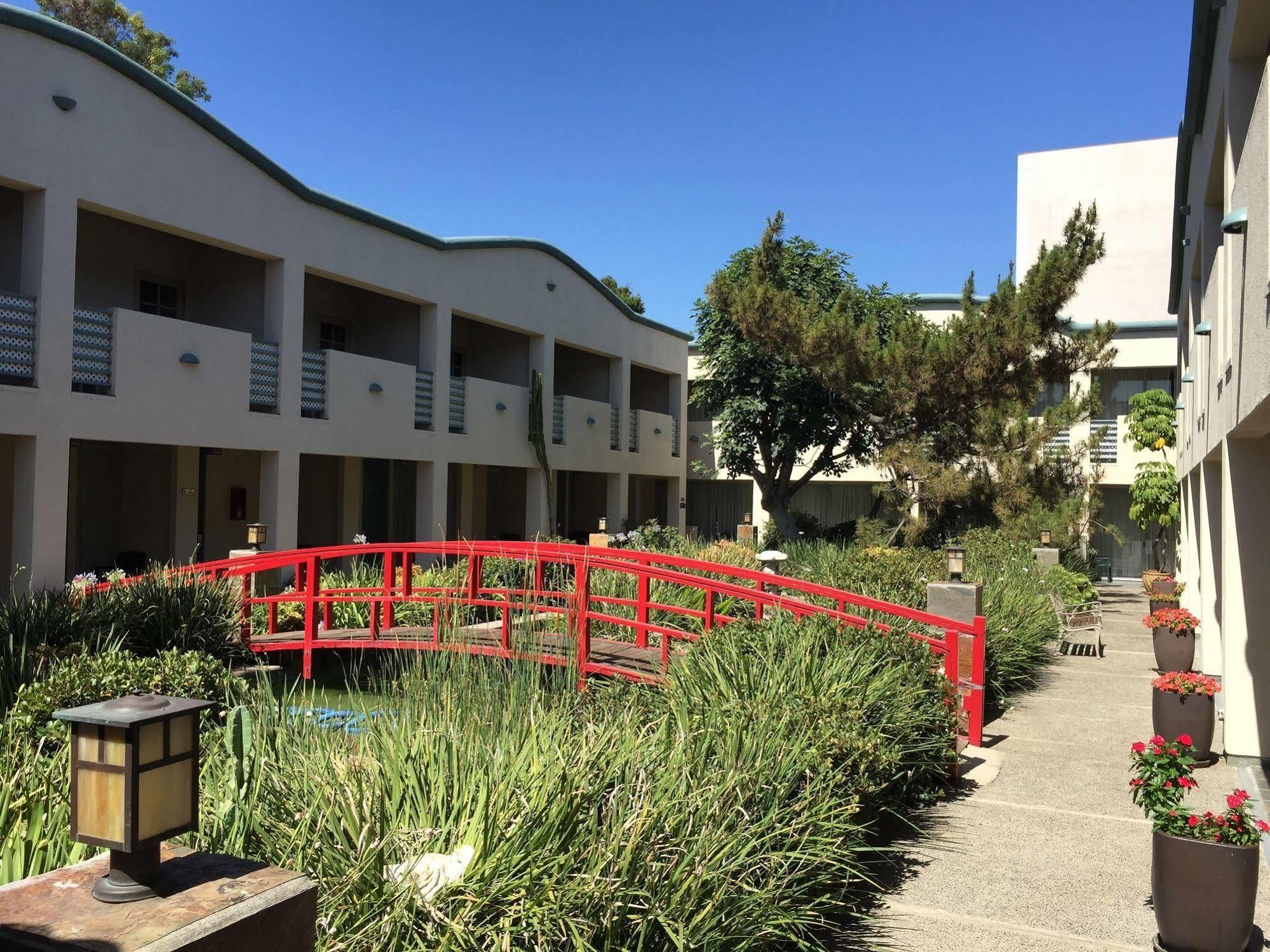 Mikado Hotel Los Angeles Exterior photo